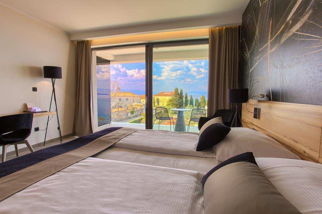 Hotel Villa Margaret Малинска Екстериор снимка
