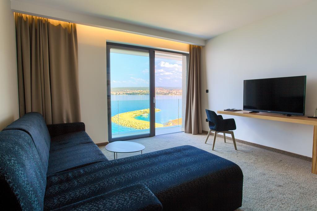 Hotel Villa Margaret Малинска Екстериор снимка
