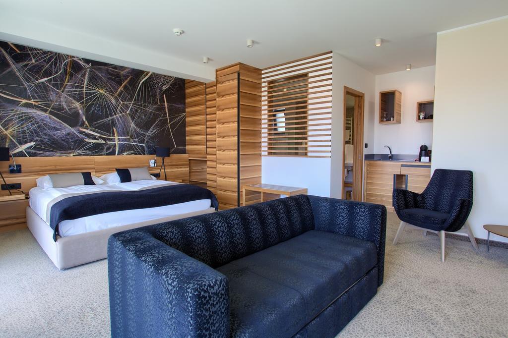 Hotel Villa Margaret Малинска Екстериор снимка